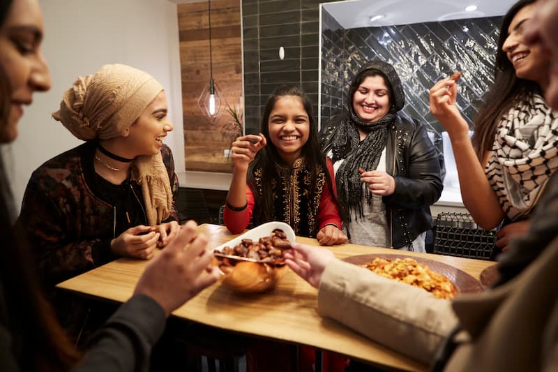 التواصل مع الجمهور خلال شهر رمضان